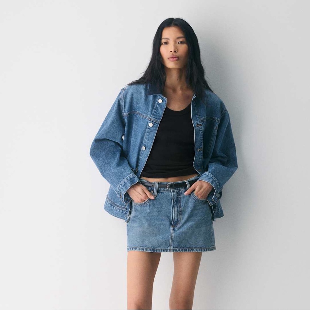 Aritzia Denim Forum blue 90s Ricci Jean skirt sz 24 (S)